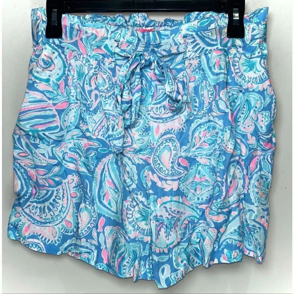 Lilly Pulitzer Kaylene shorts in the Zanzibar Blue Fish Kiss print size small